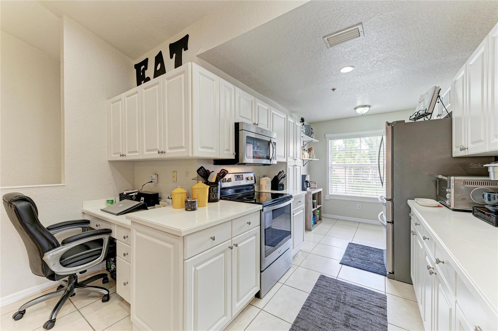 7126 CEDAR HOLLOW CIR — photo 20