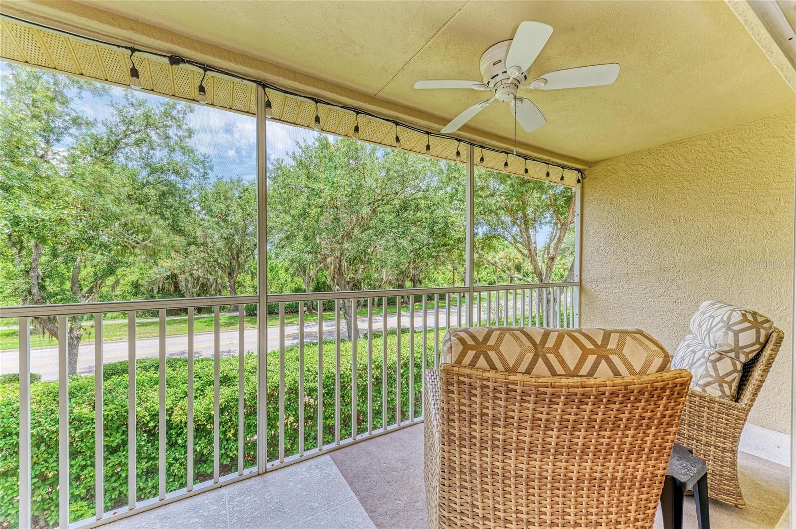7126 CEDAR HOLLOW CIR — photo 43