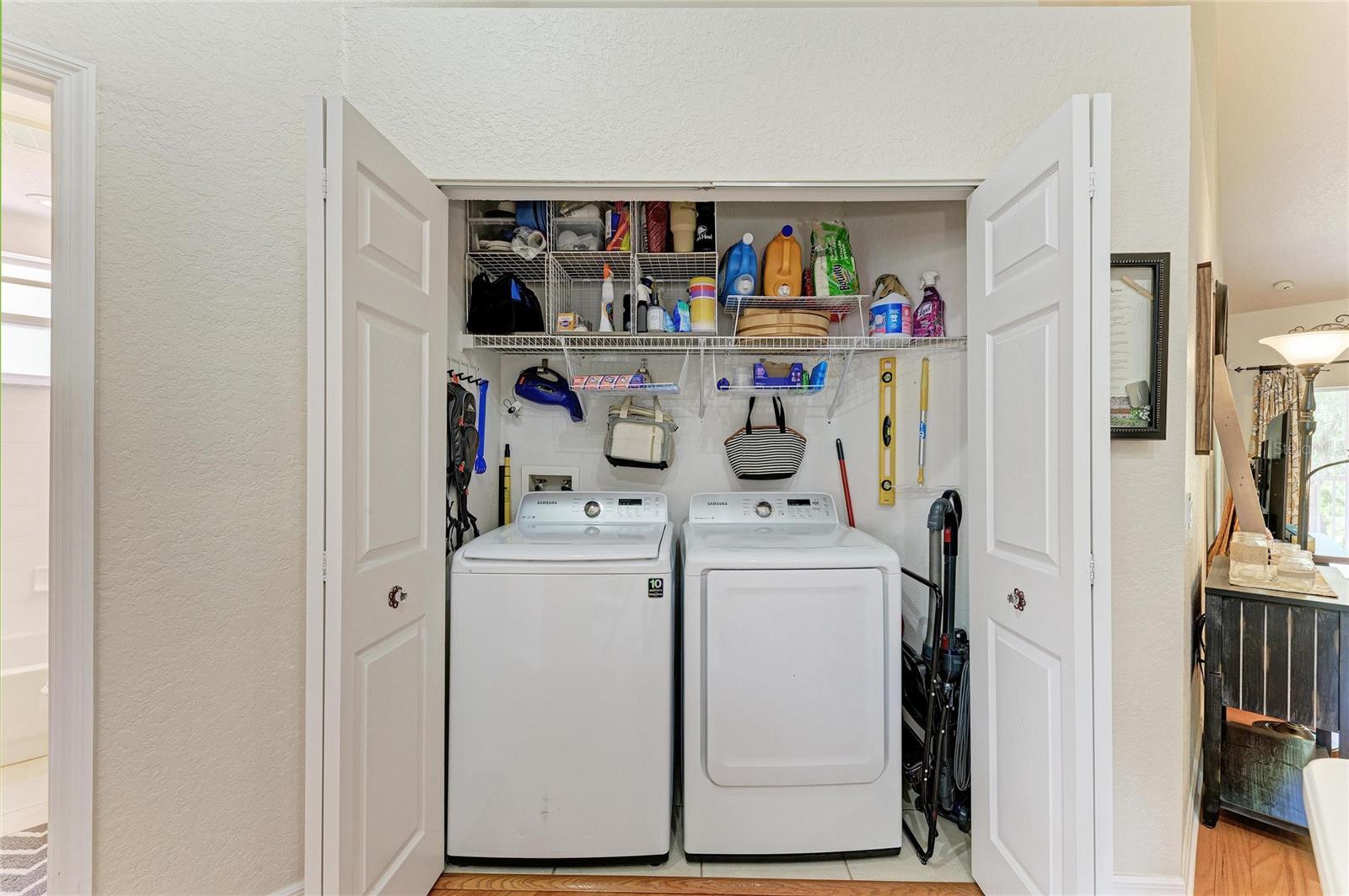 7126 CEDAR HOLLOW CIR — photo 42