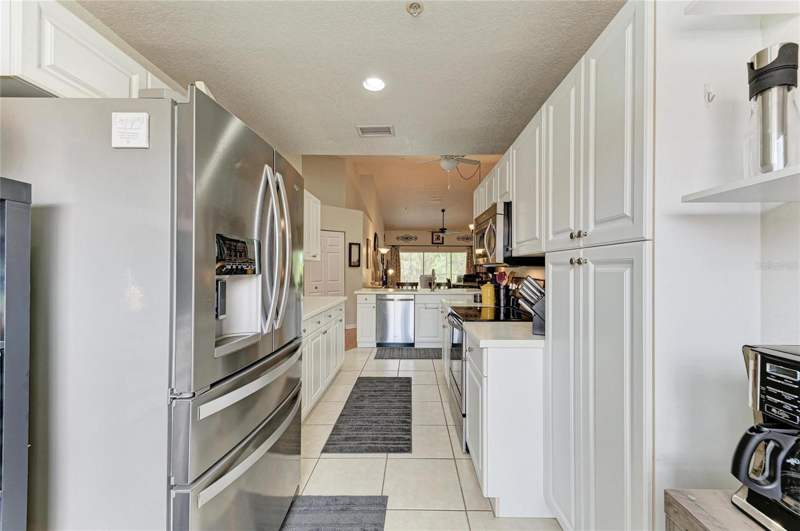 7126 CEDAR HOLLOW CIR — photo 23