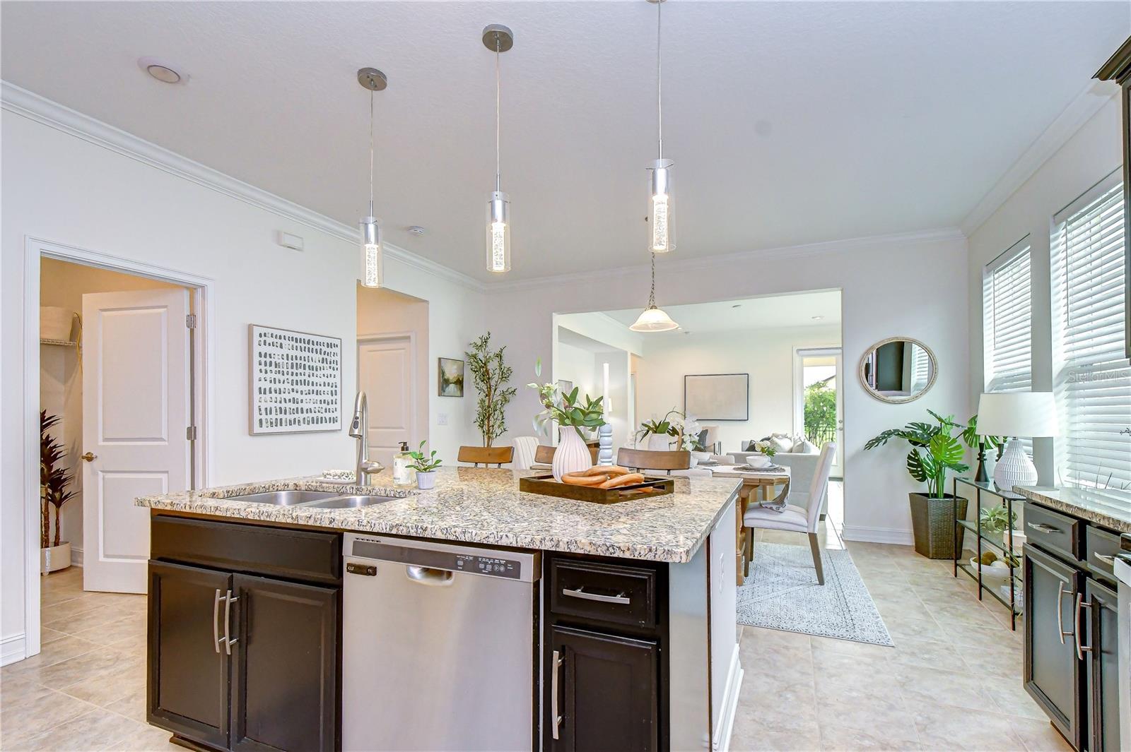 4749 ROLLING GREEN DR — photo 8
