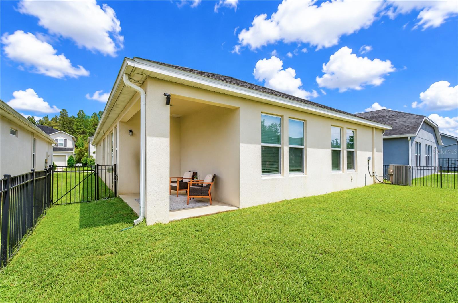 4749 ROLLING GREEN DR — photo 31
