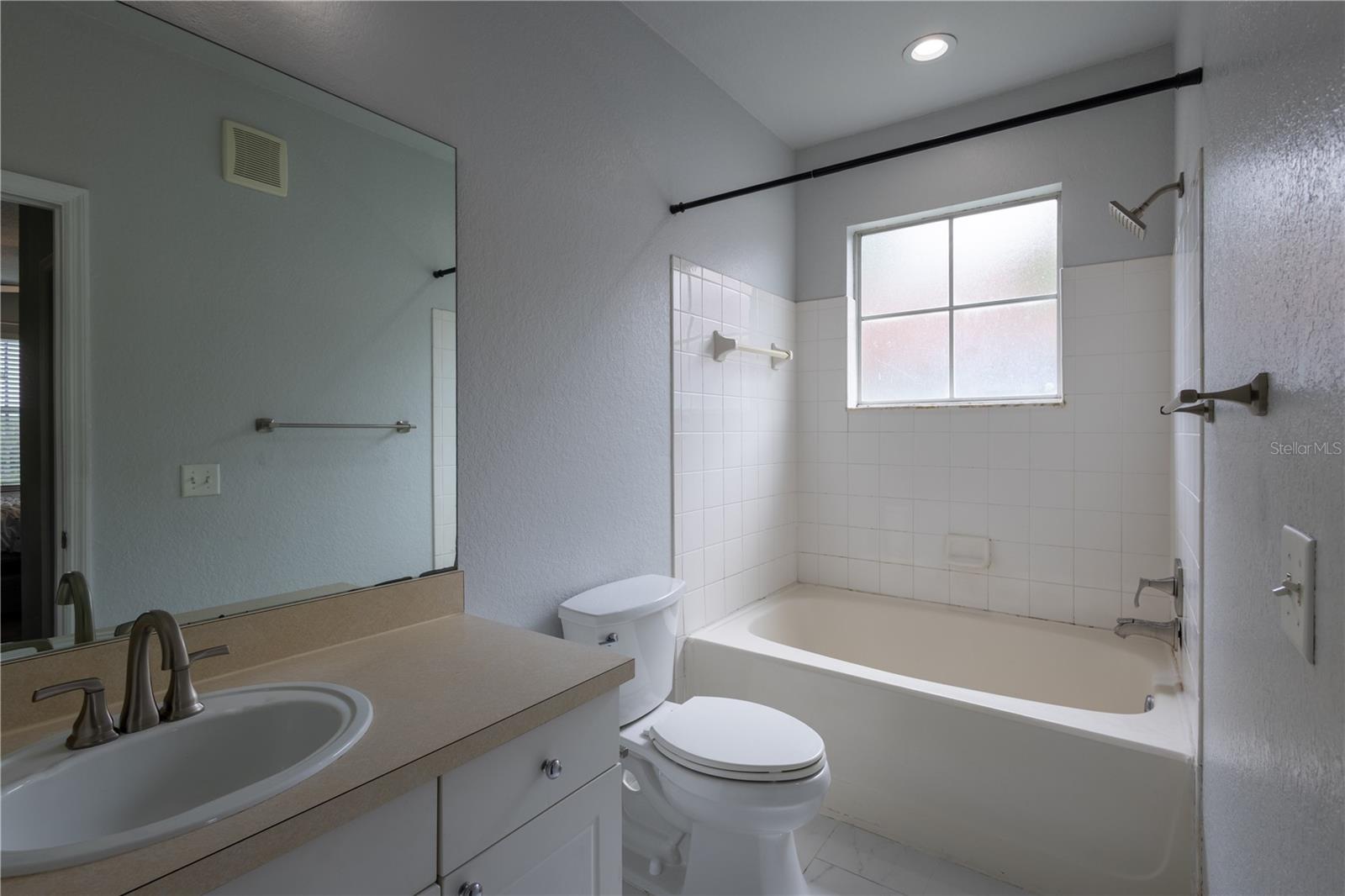 18001 RICHMOND PLACE DR #427 — photo 13
