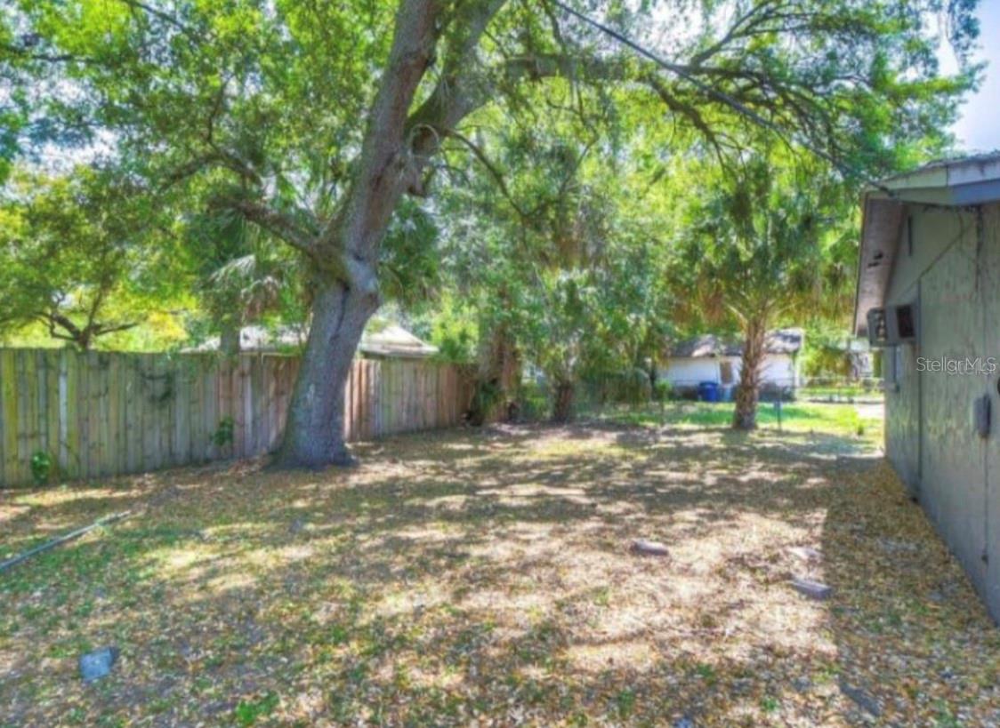 8123 N ALASKA ST #A — photo 23