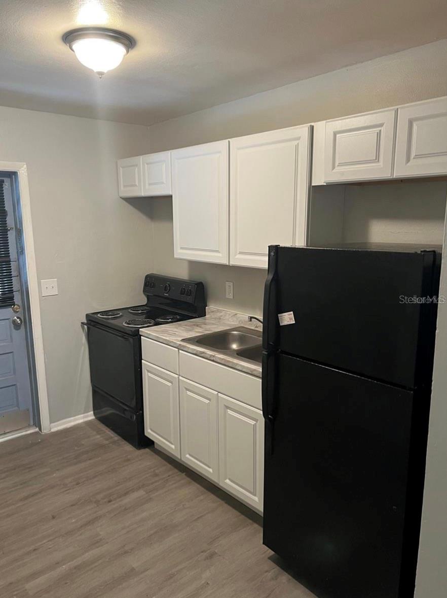 8123 N ALASKA ST #A — photo 2