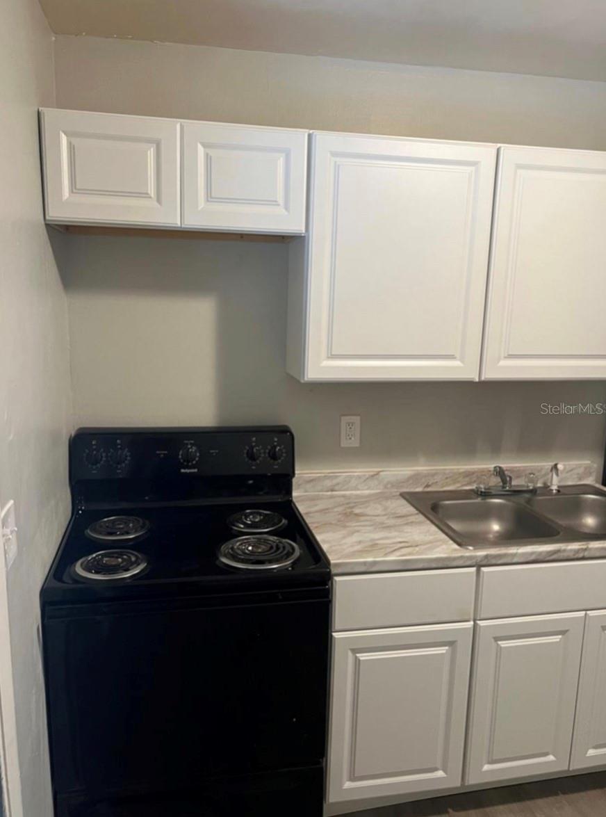 8123 N ALASKA ST #A — photo 3