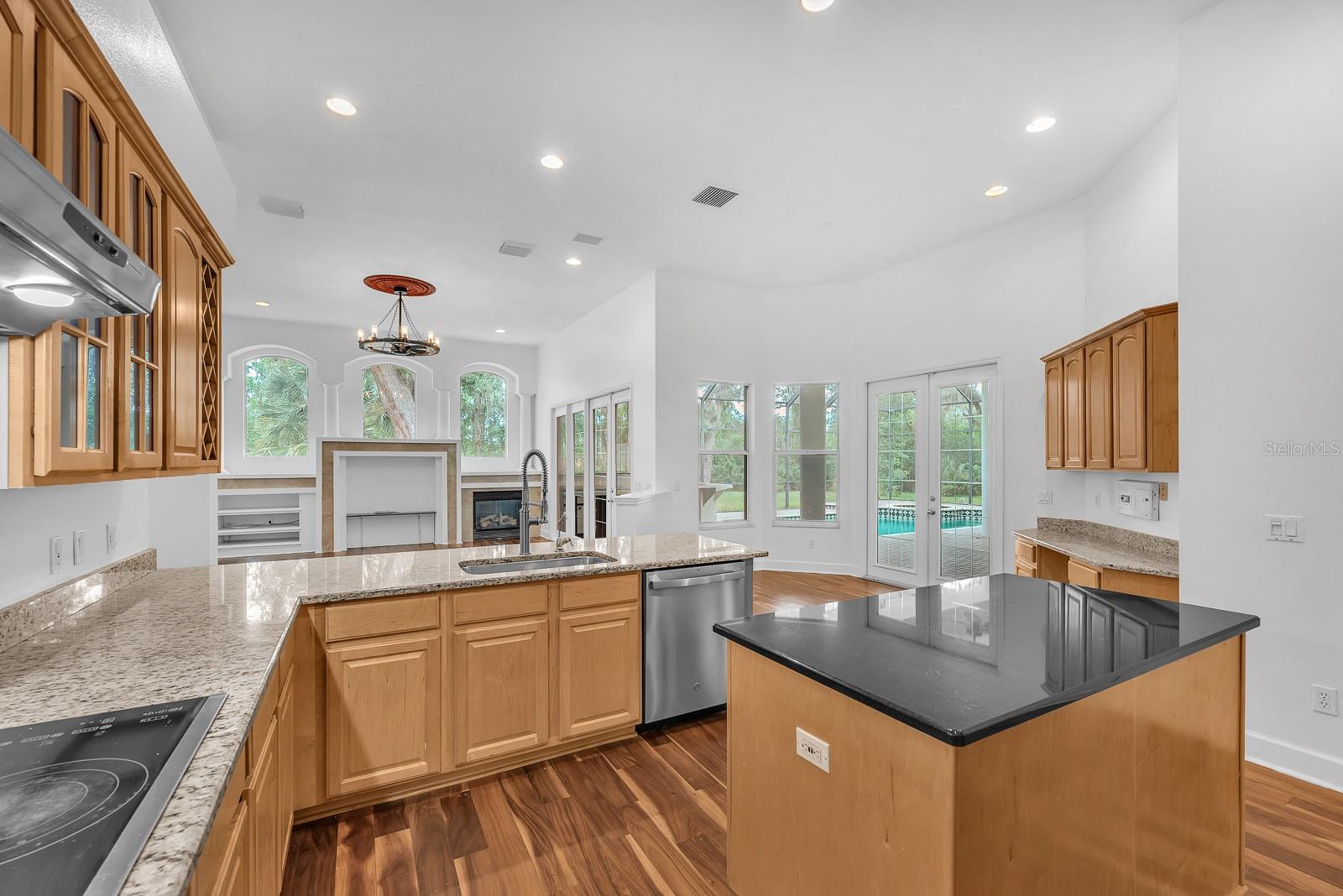 6034 HAMMOCK HILL AVE — photo 16