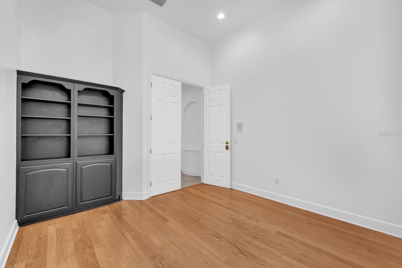 6034 HAMMOCK HILL AVE — photo 28