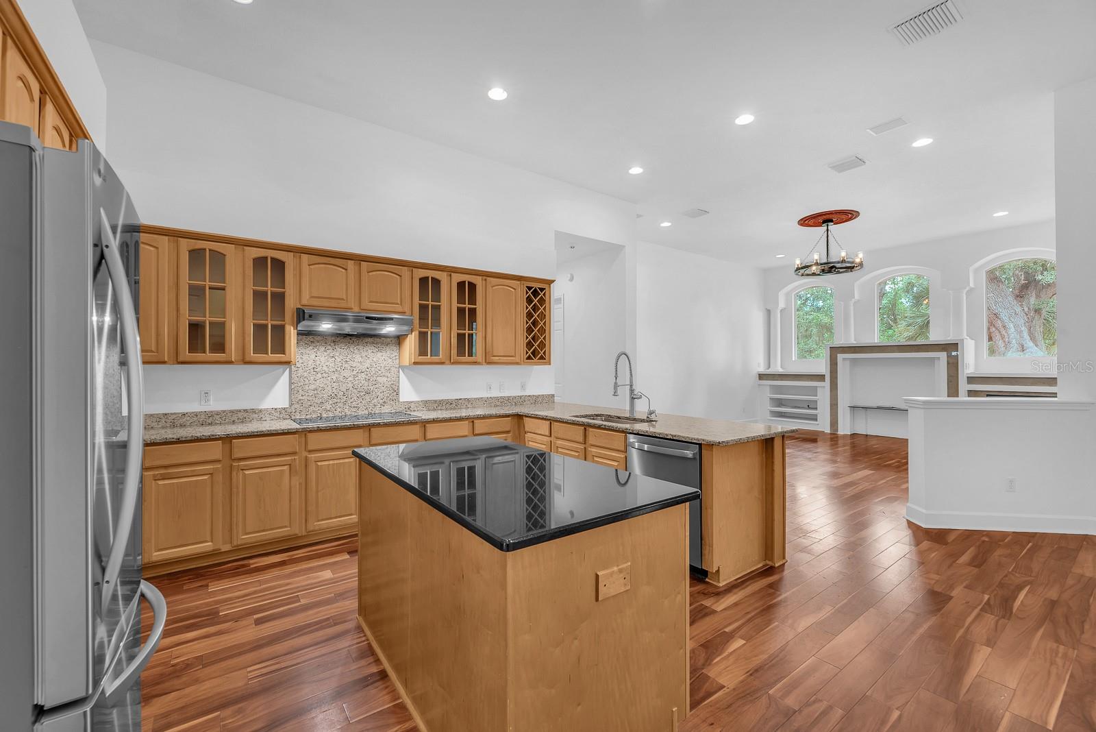 6034 HAMMOCK HILL AVE — photo 15