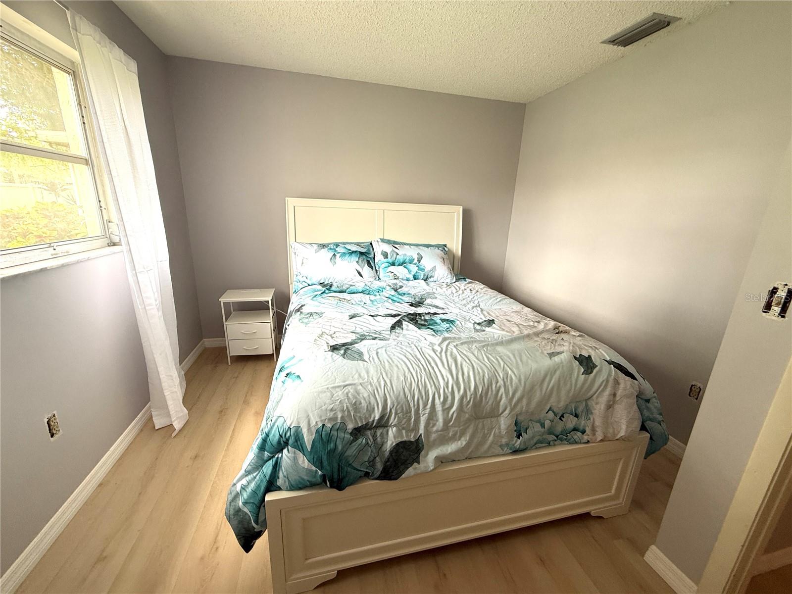 390 301 BLVD W #1B — photo 16