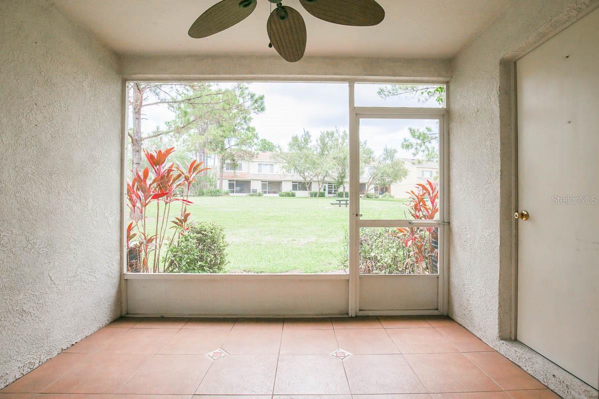 2403 LAKE WOODBERRY CIR — photo 5