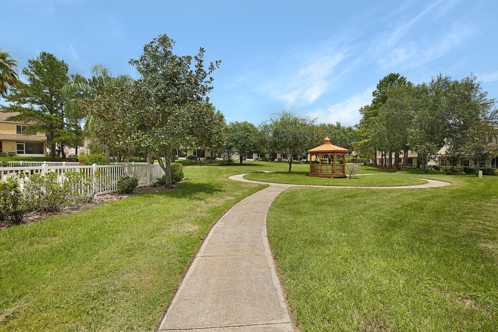 2403 LAKE WOODBERRY CIR — photo 19
