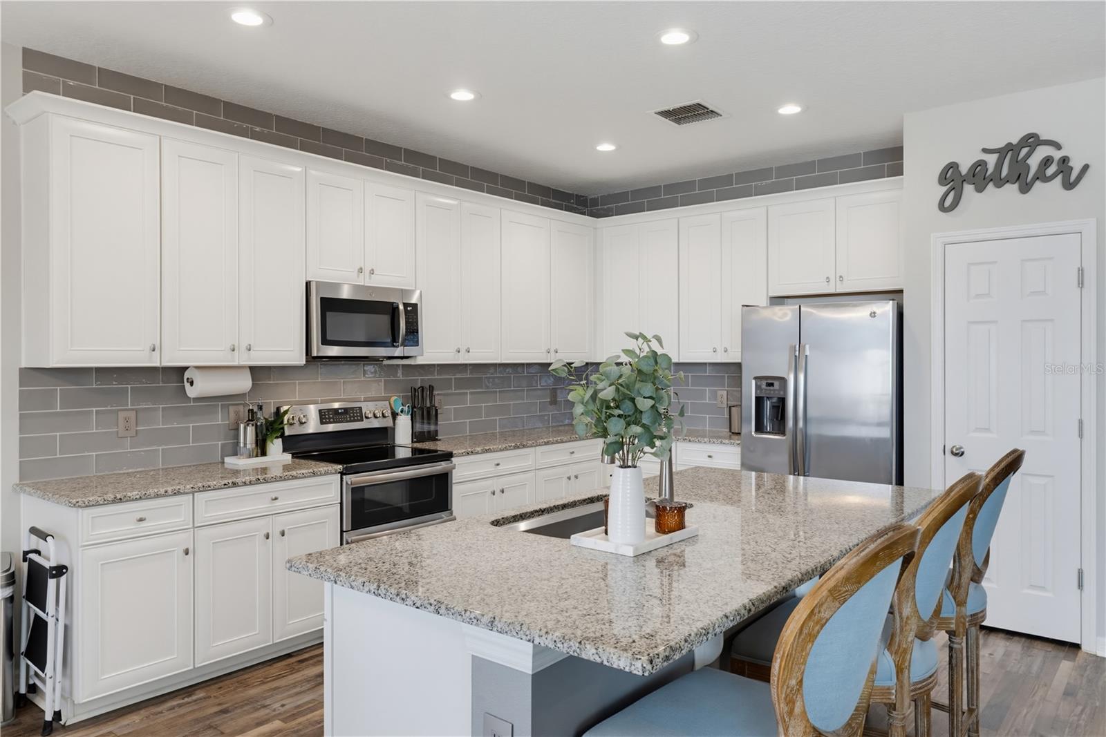 7903 LAGO MIST WAY — photo 19