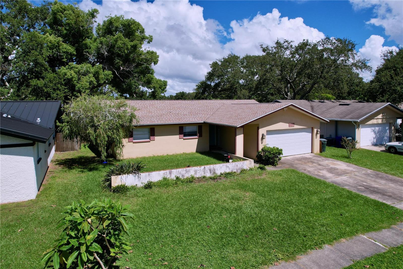 1622 DALE CIR S — photo 39