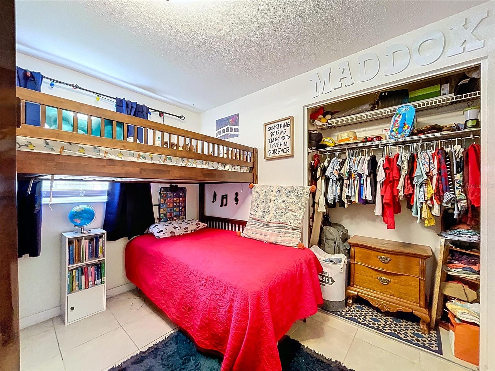 1622 DALE CIR S — photo 37