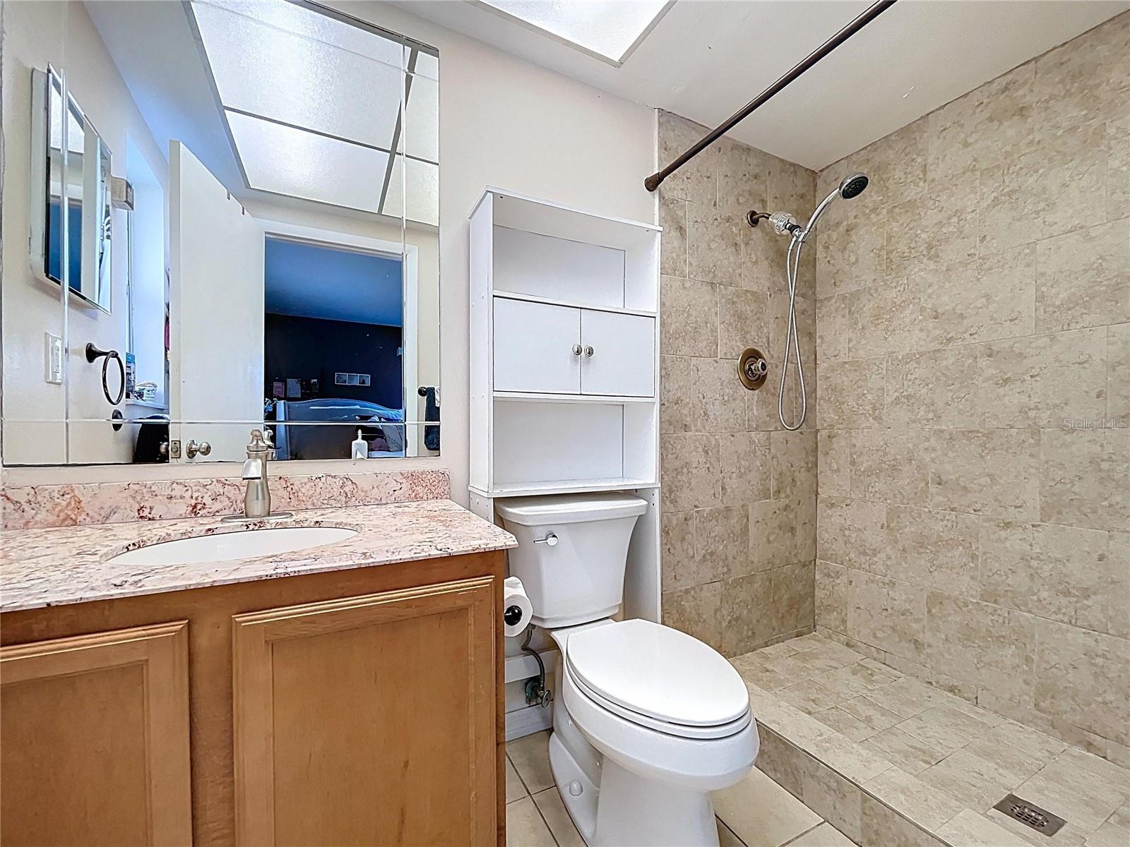 1622 DALE CIR S — photo 30