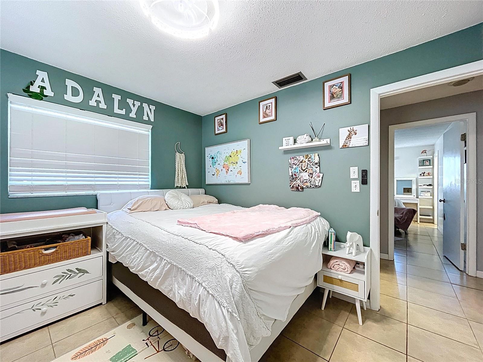 1622 DALE CIR S — photo 31