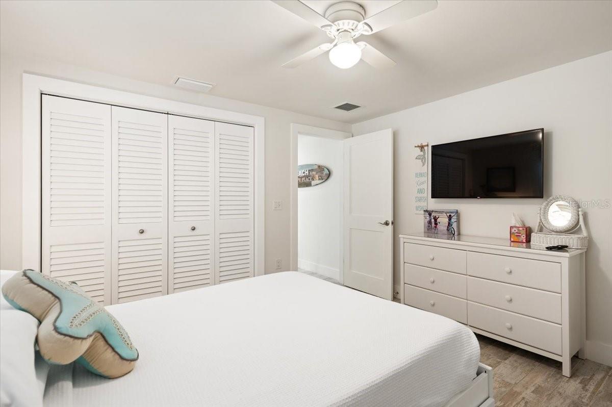 5125 SANDY BEACH AVE — photo 23