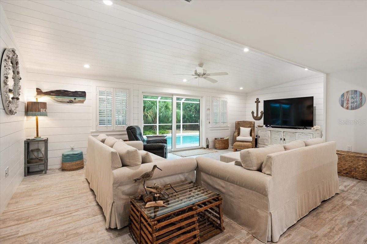 5125 SANDY BEACH AVE — photo 9
