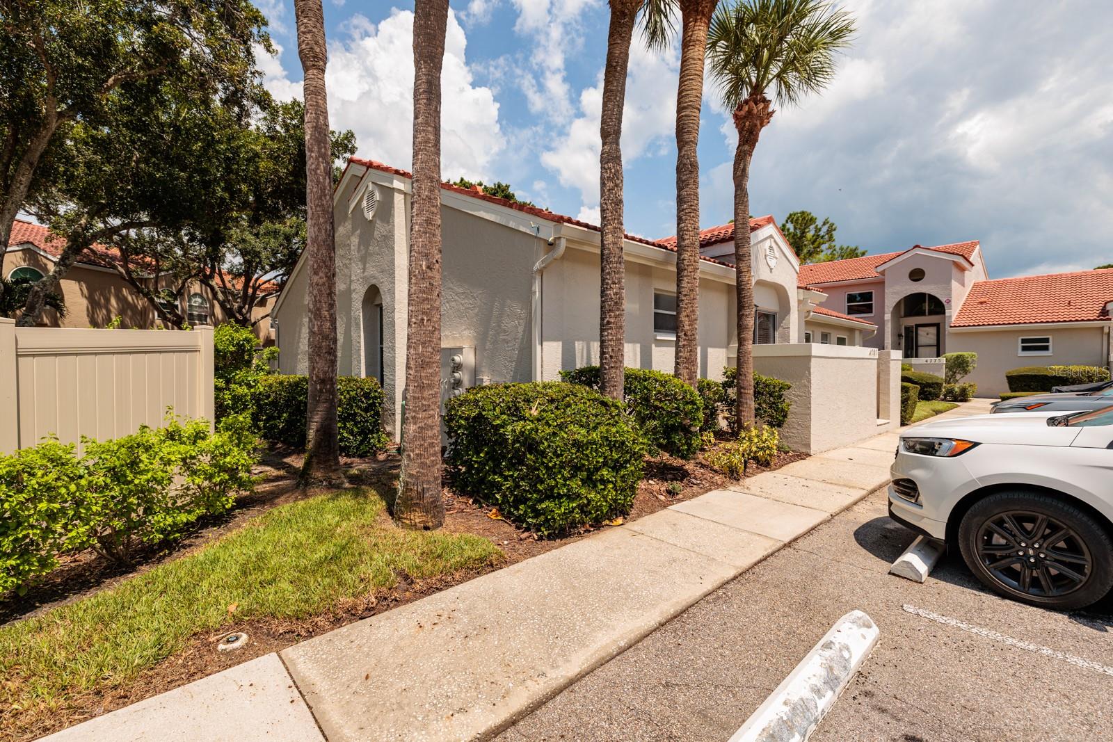 4787 PALERMO CT NE #4787 — photo 4