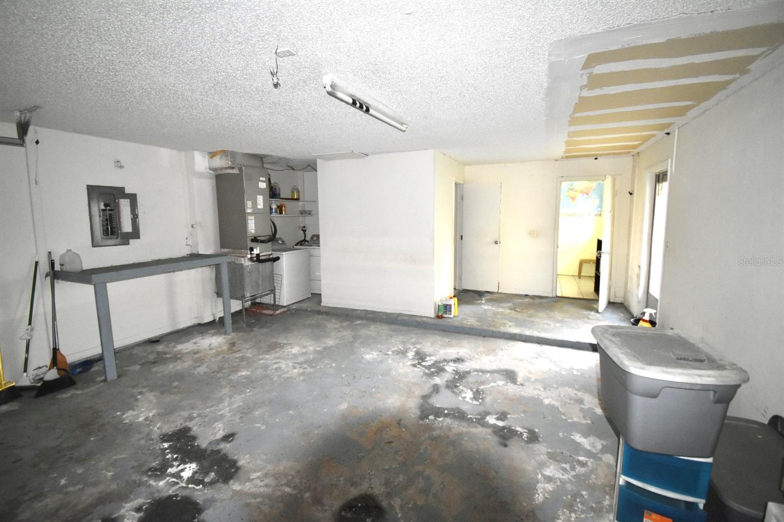 704 LEMONWOOD DR — photo 15