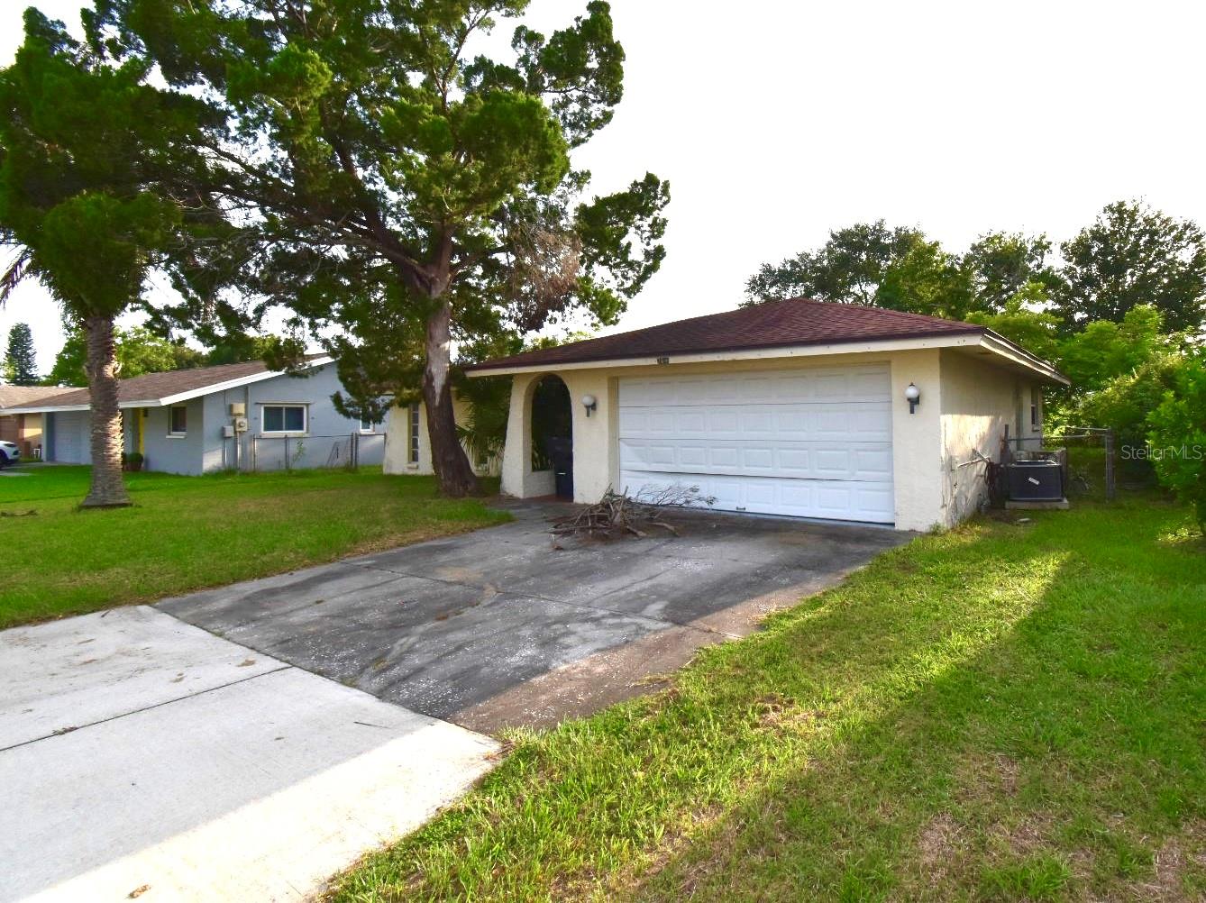 704 LEMONWOOD DR — photo 24