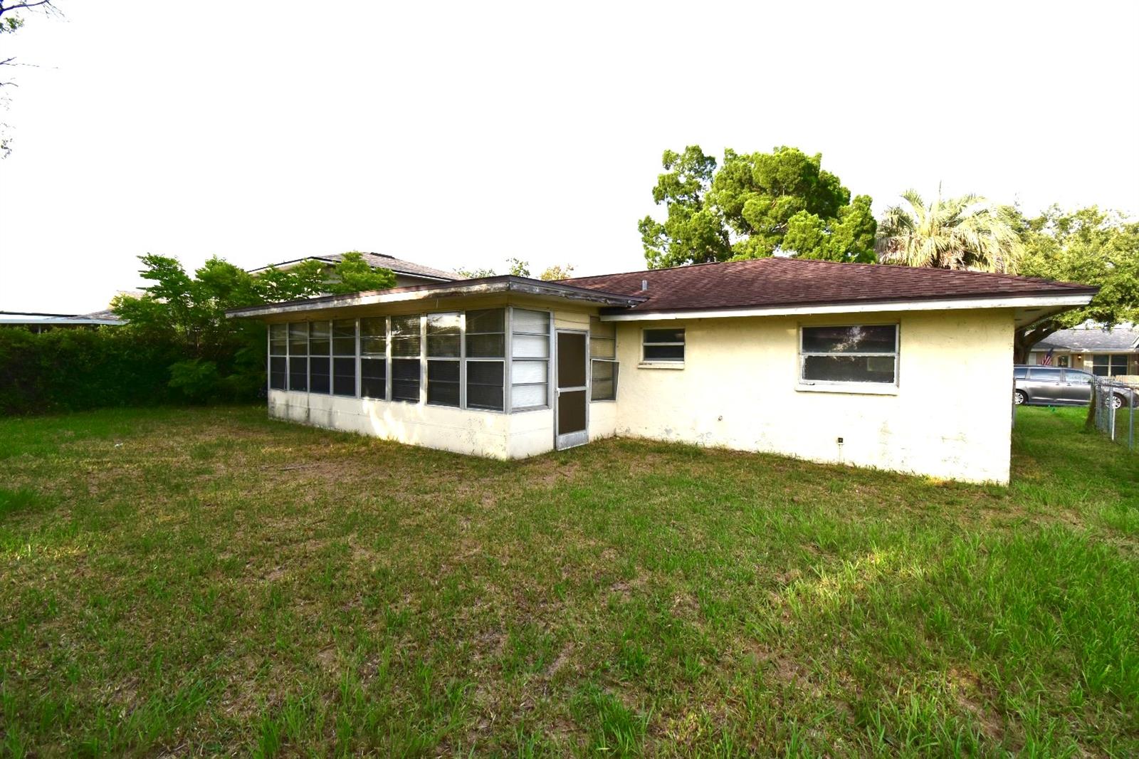 704 LEMONWOOD DR — photo 21