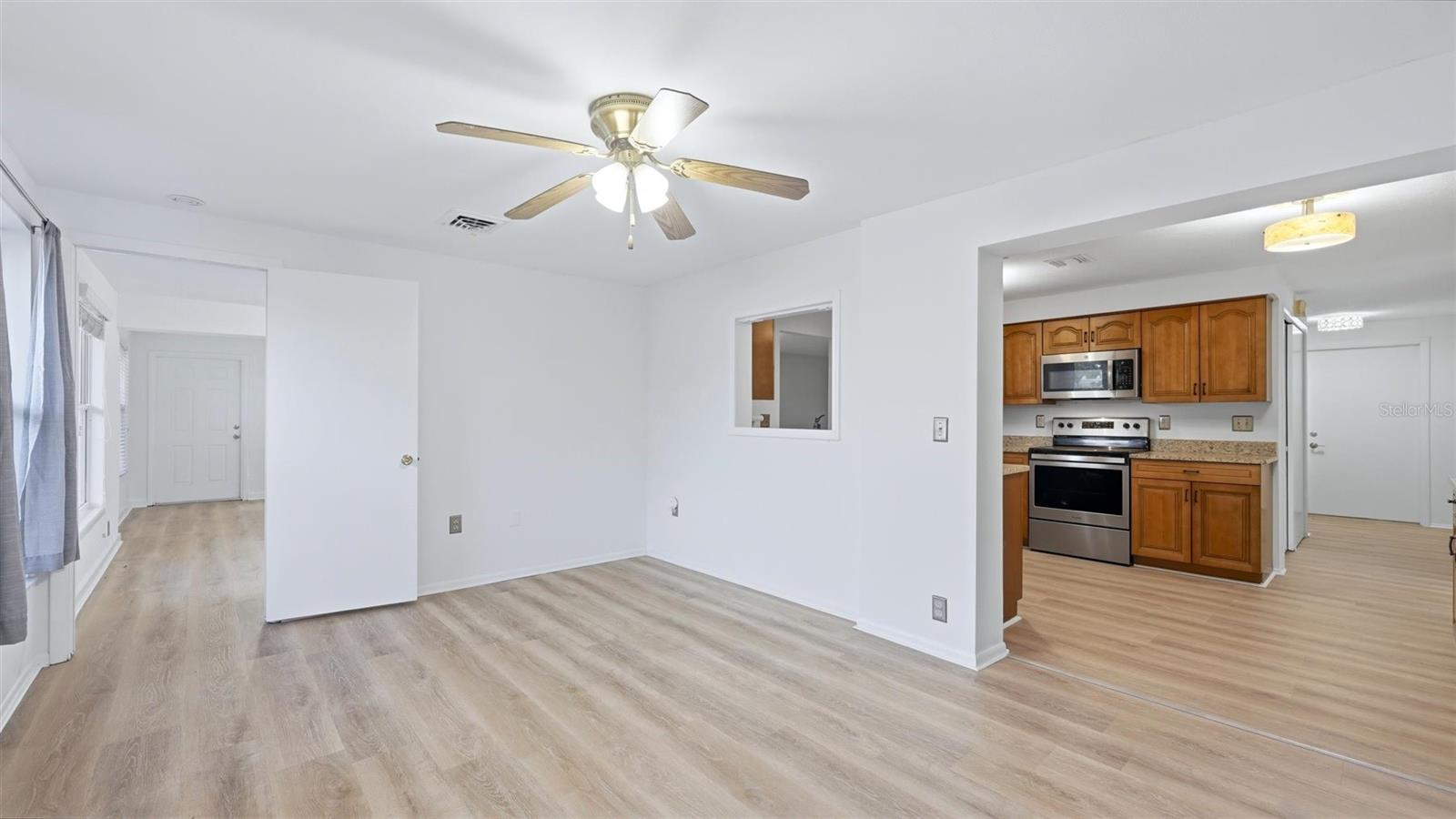 1329 NANTUCKET RD — photo 11