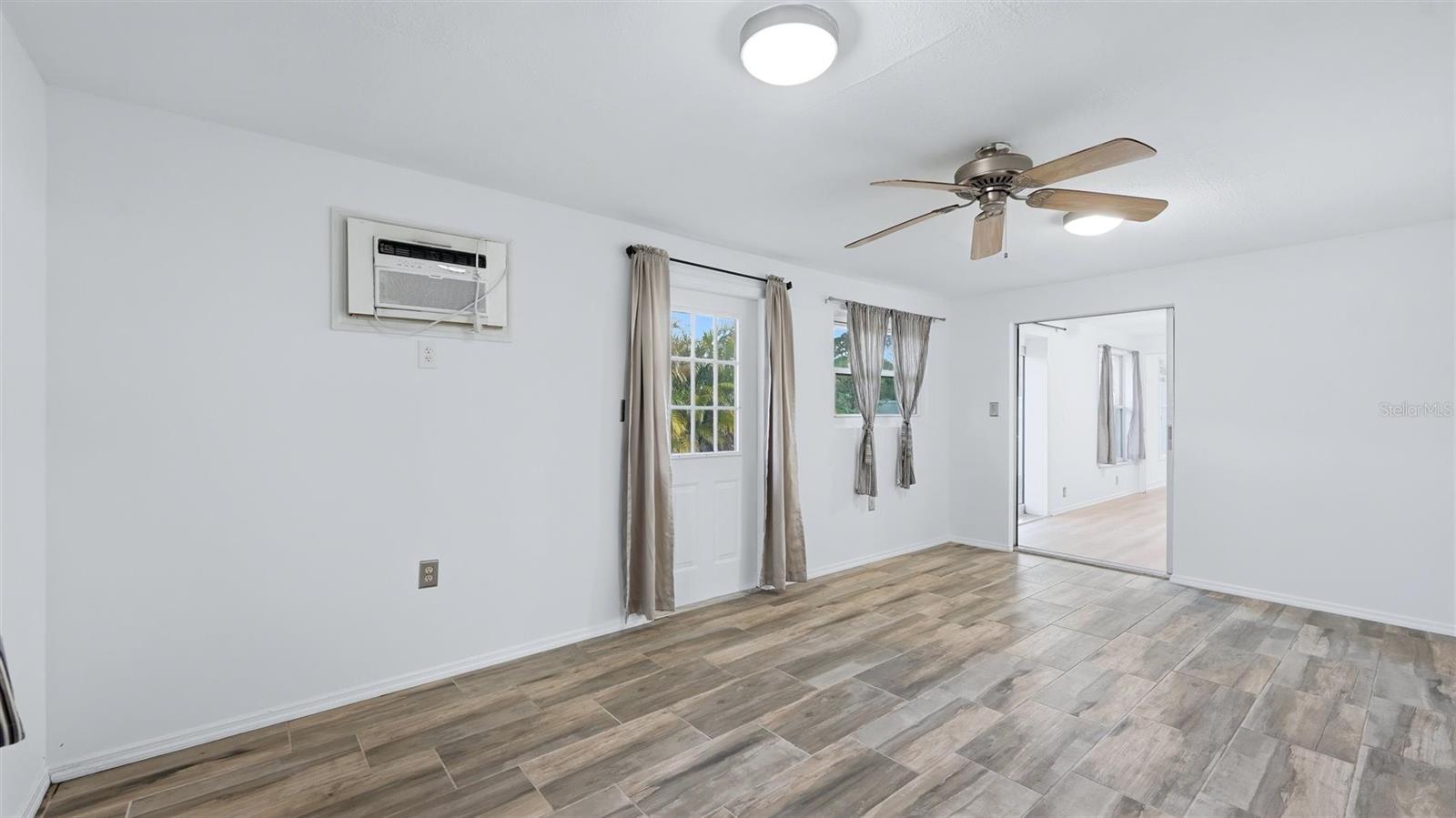 1329 NANTUCKET RD — photo 15