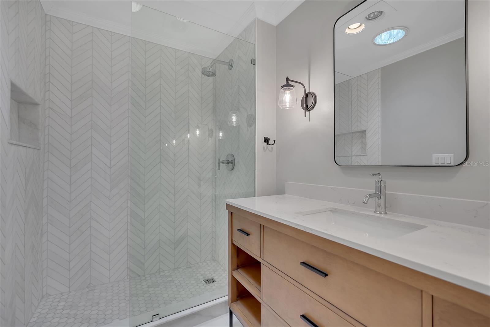 1275 PORT LN — photo 44