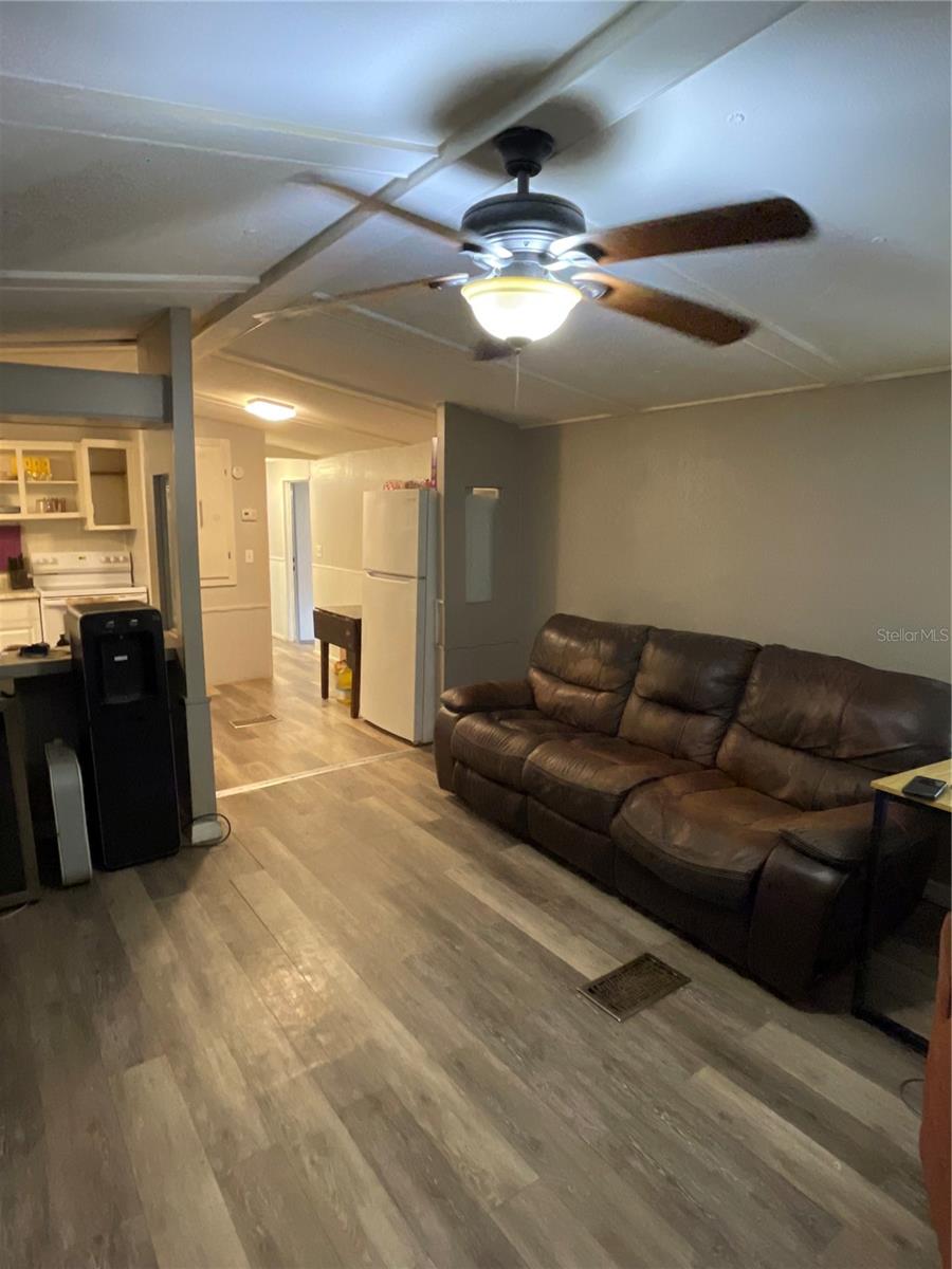 9132 MANGO ST — photo 16