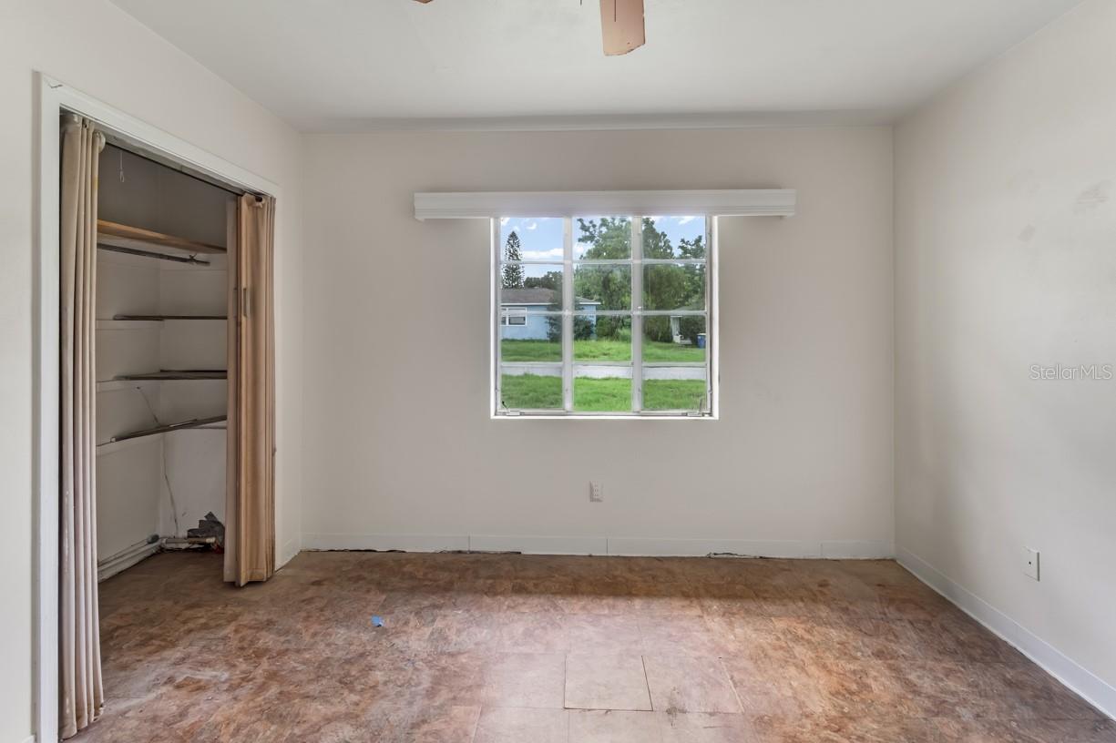 1329 WOODBINE ST — photo 12