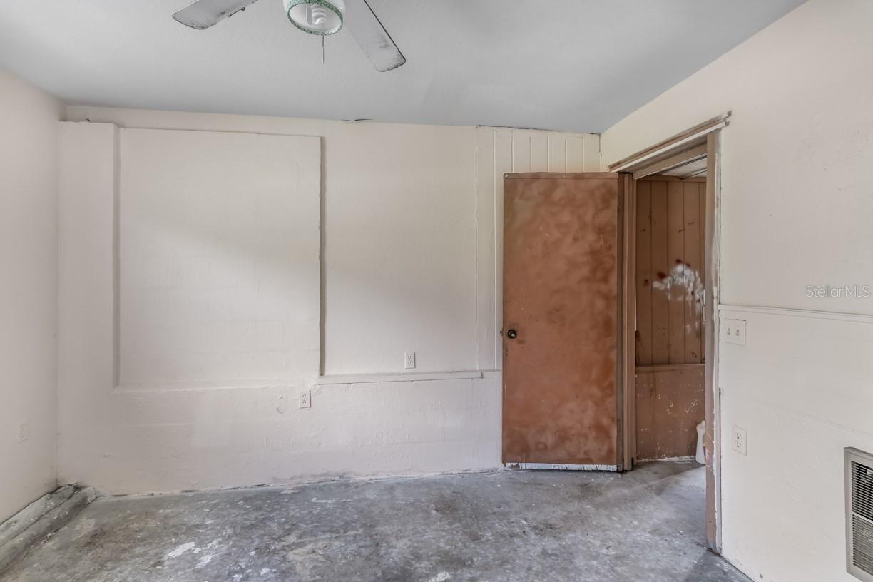 1329 WOODBINE ST — photo 18