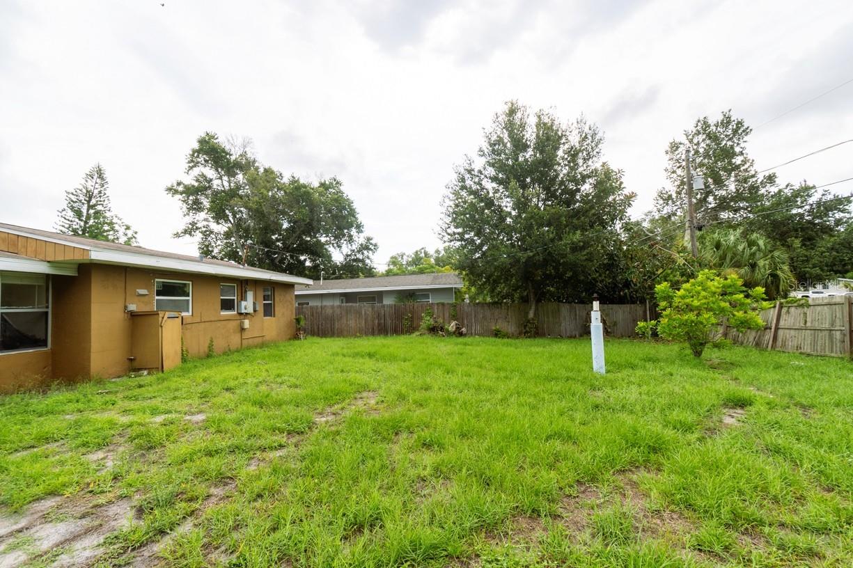 1329 WOODBINE ST — photo 22