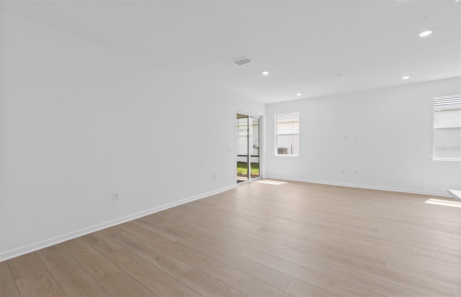 7719 REFLECTION PKWY — photo 16