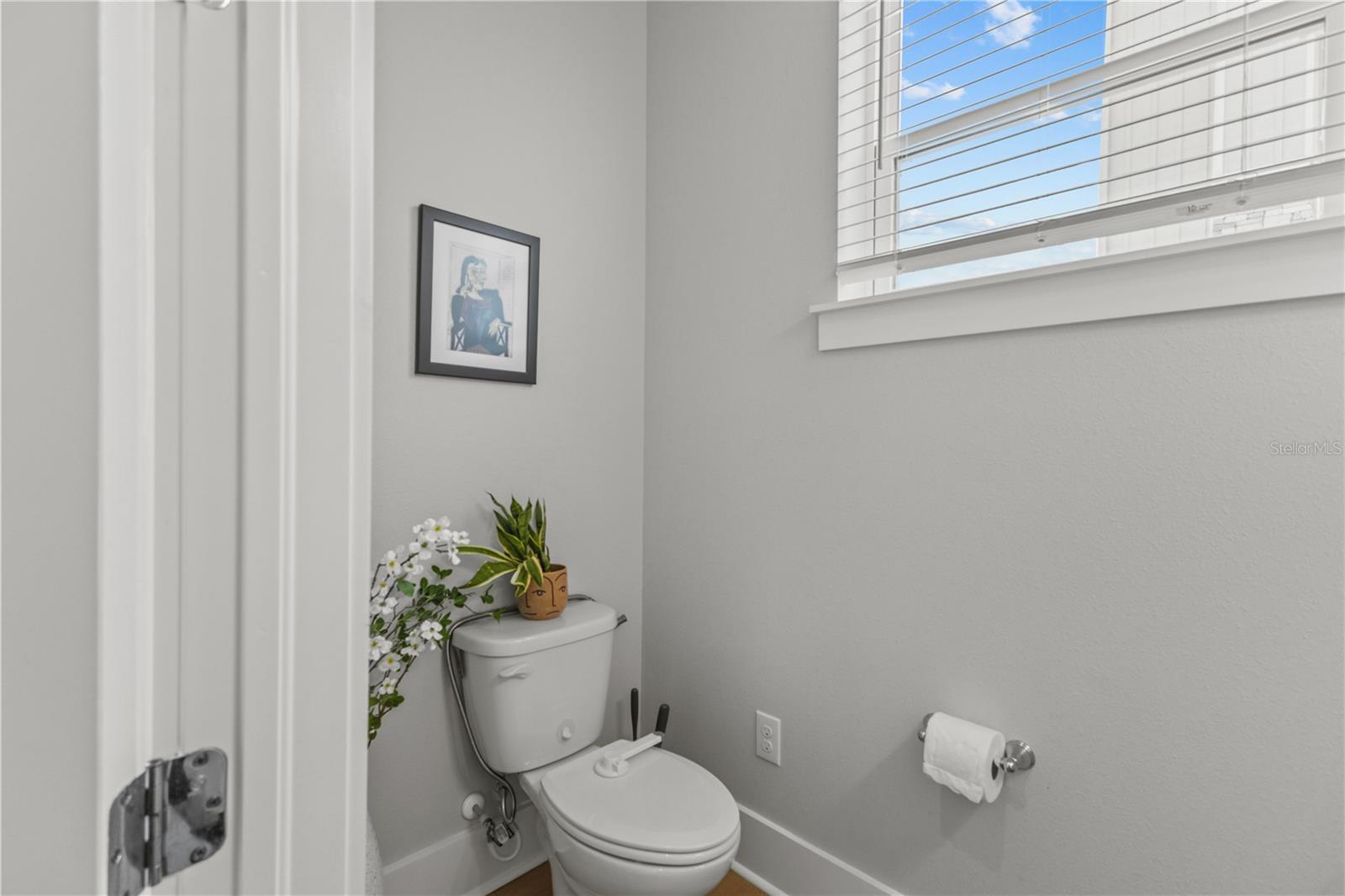 501 LAFAYETTE CT — photo 24