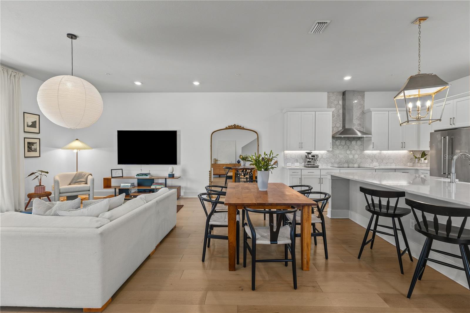 501 LAFAYETTE CT — photo 17
