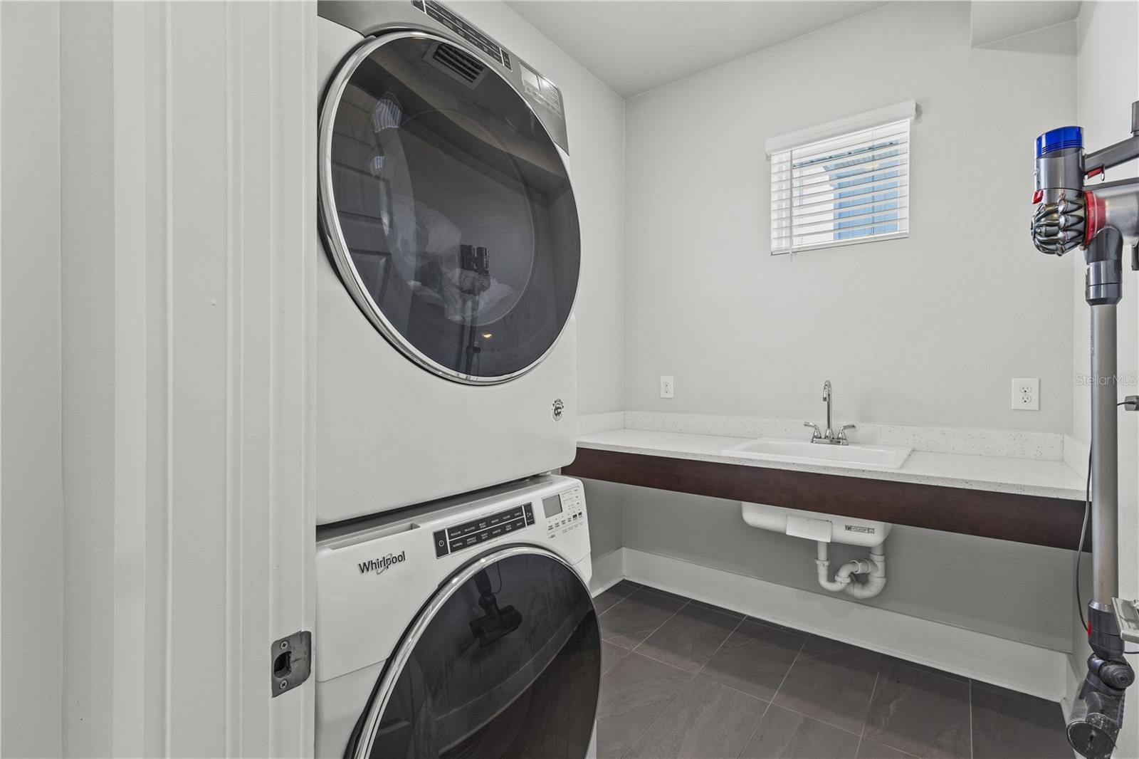 501 LAFAYETTE CT — photo 36