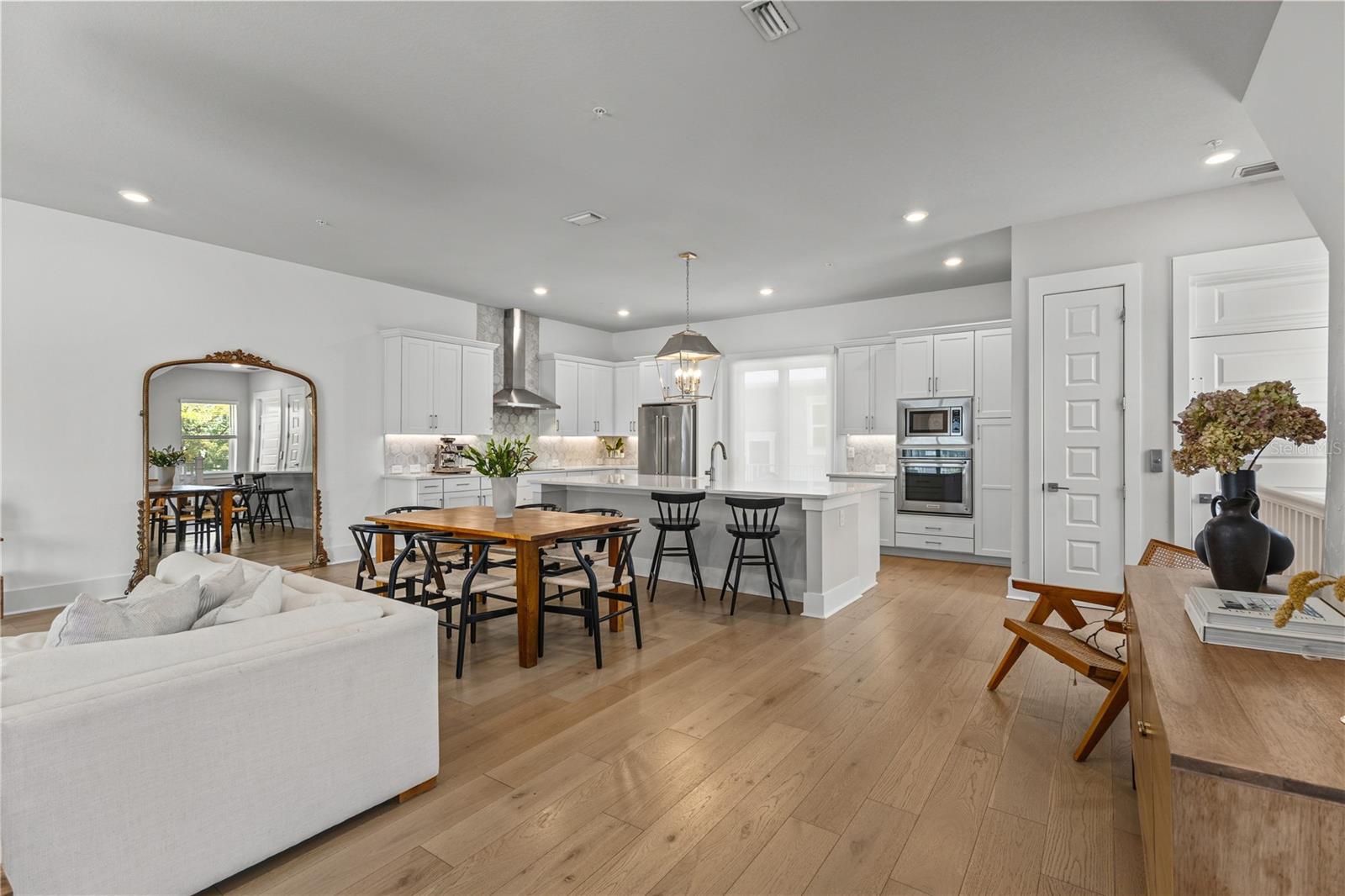 501 LAFAYETTE CT — photo 18