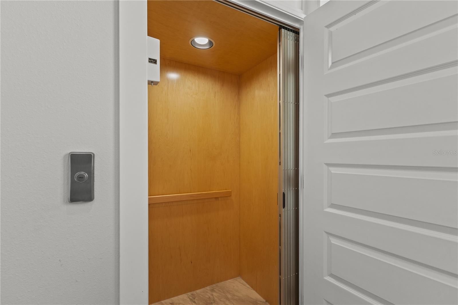 501 LAFAYETTE CT — photo 7