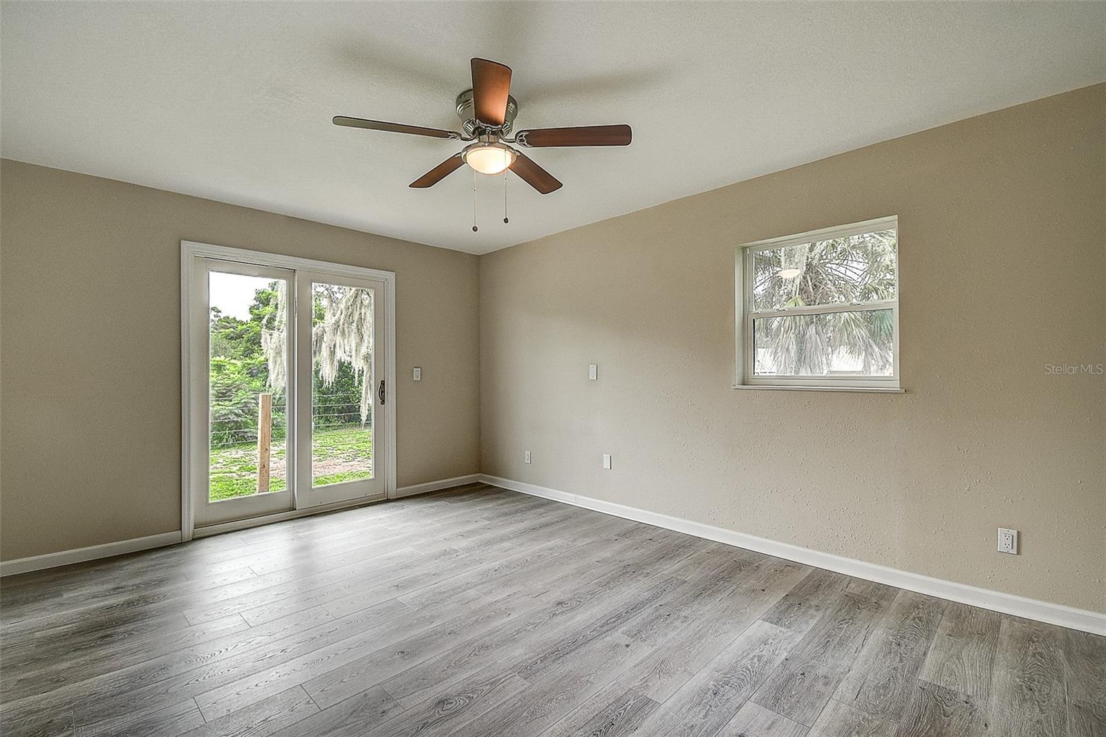 11700 VALLEY RD — photo 16