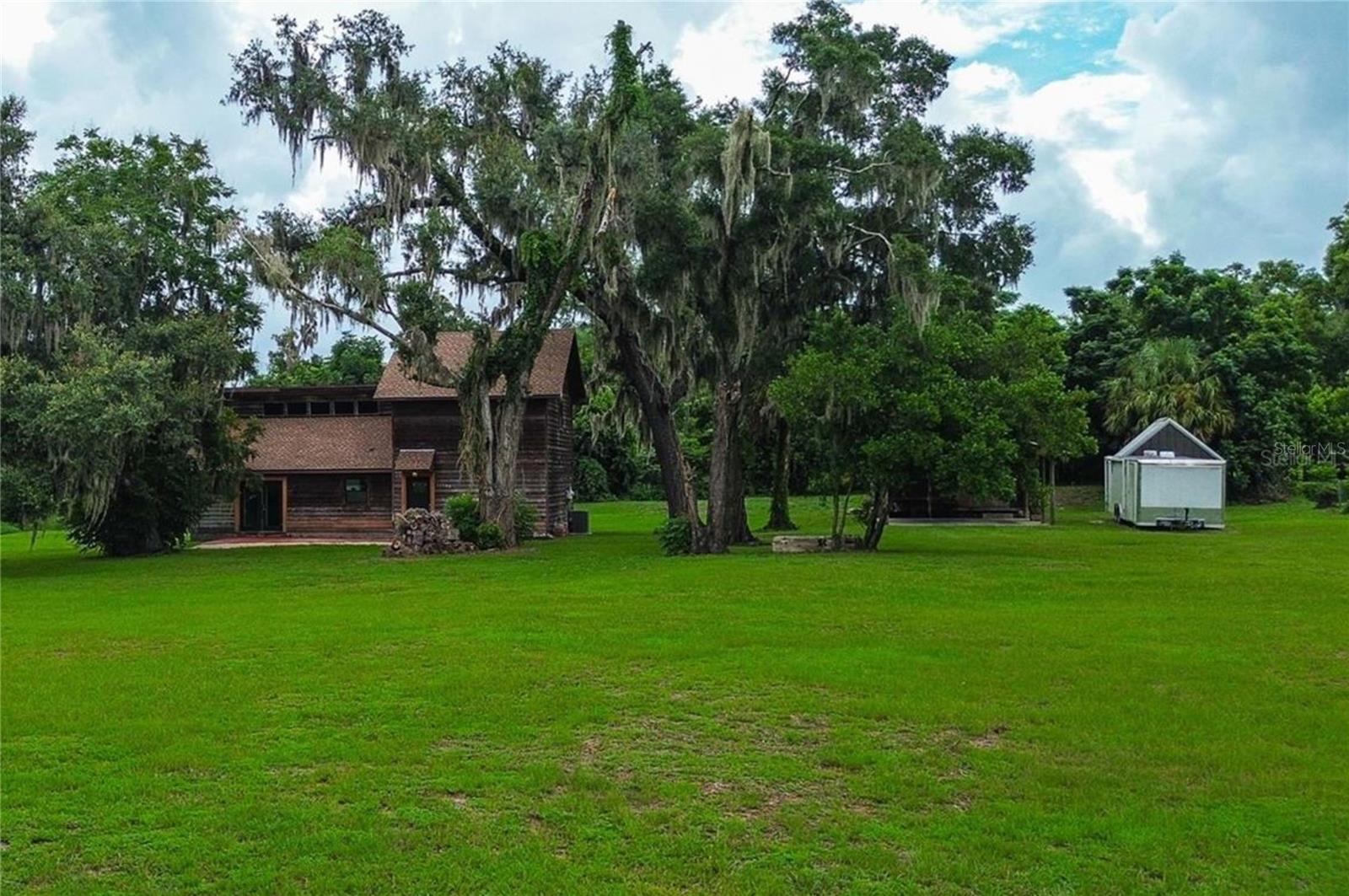 11700 VALLEY RD — photo 33