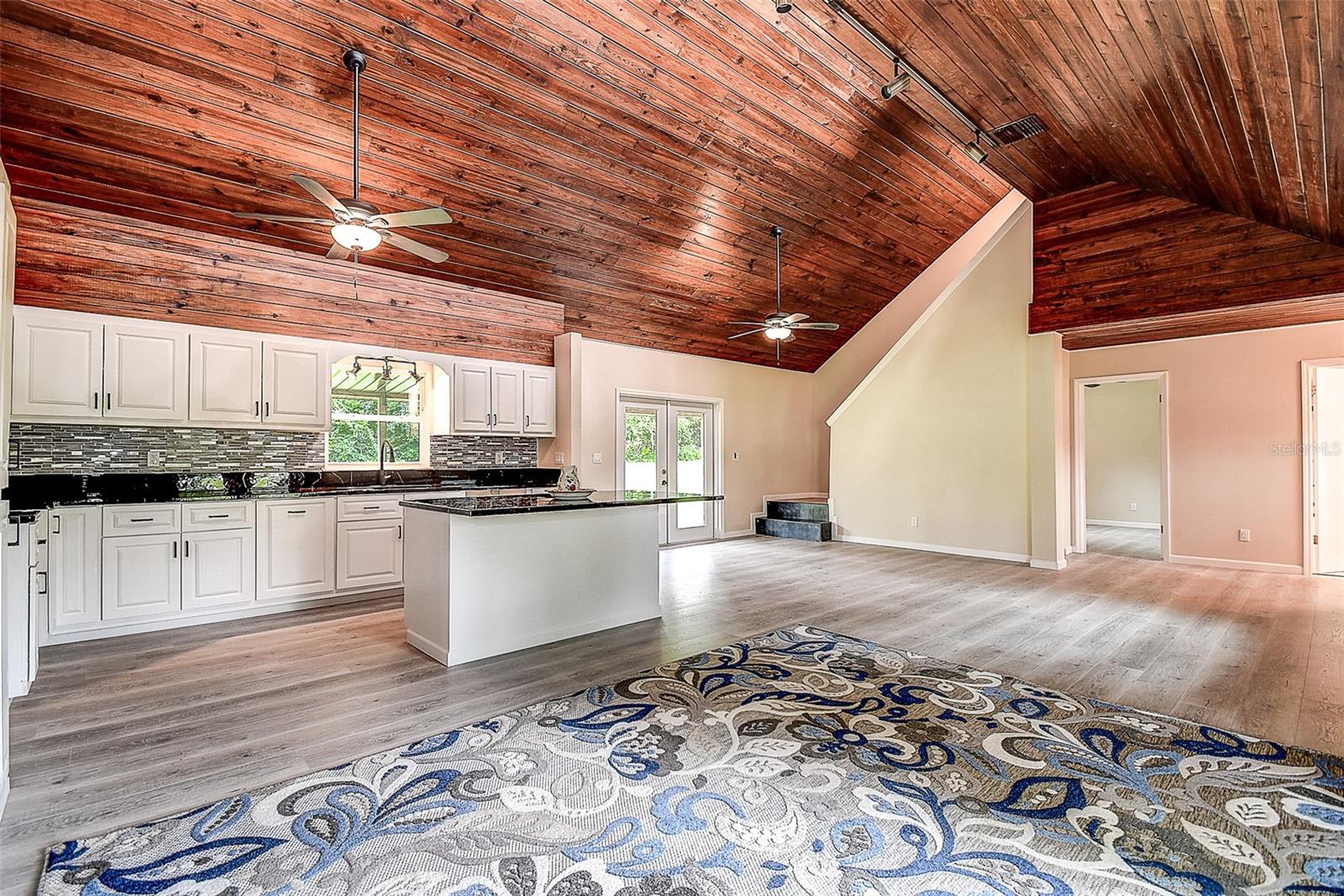 11700 VALLEY RD — photo 5