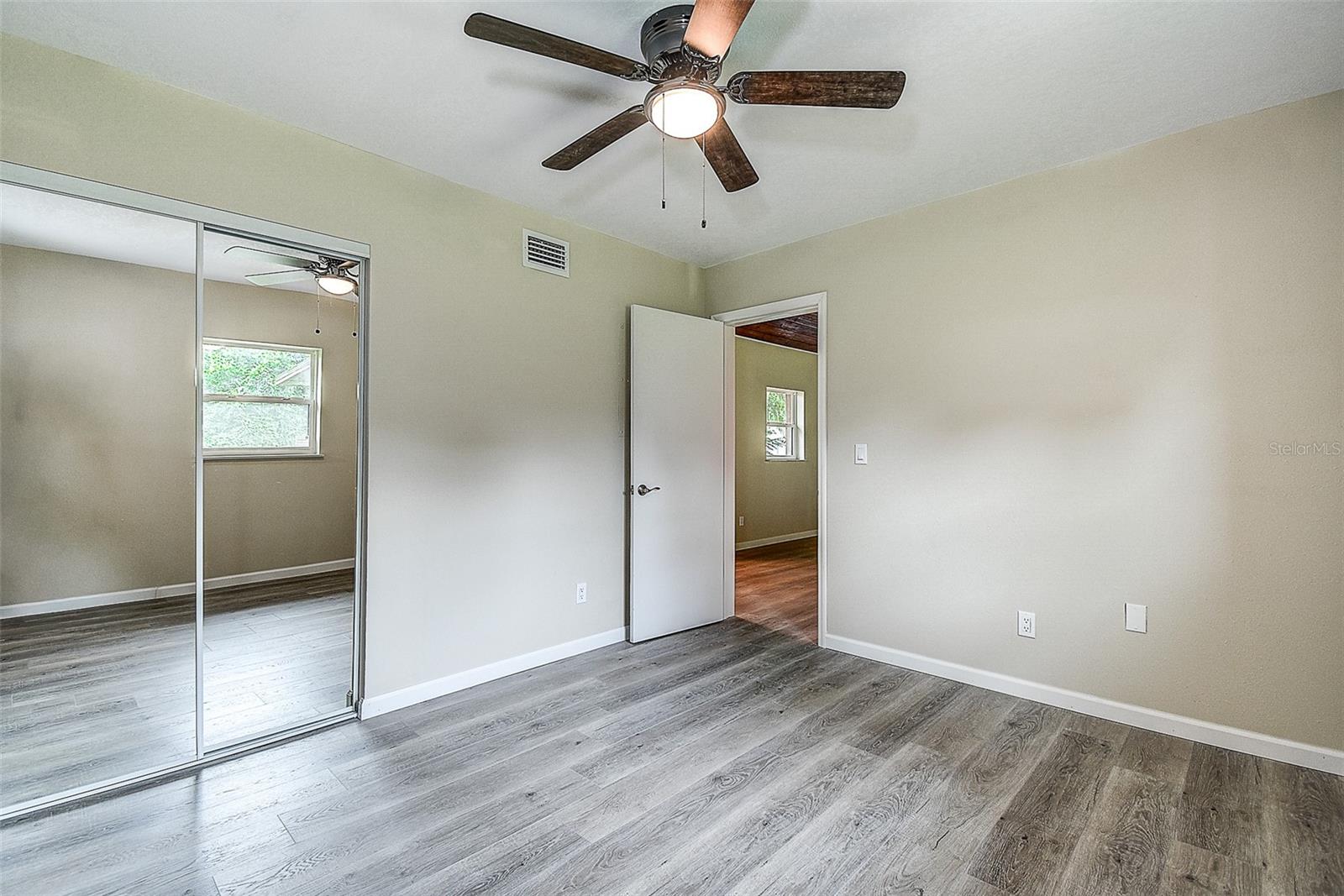 11700 VALLEY RD — photo 13