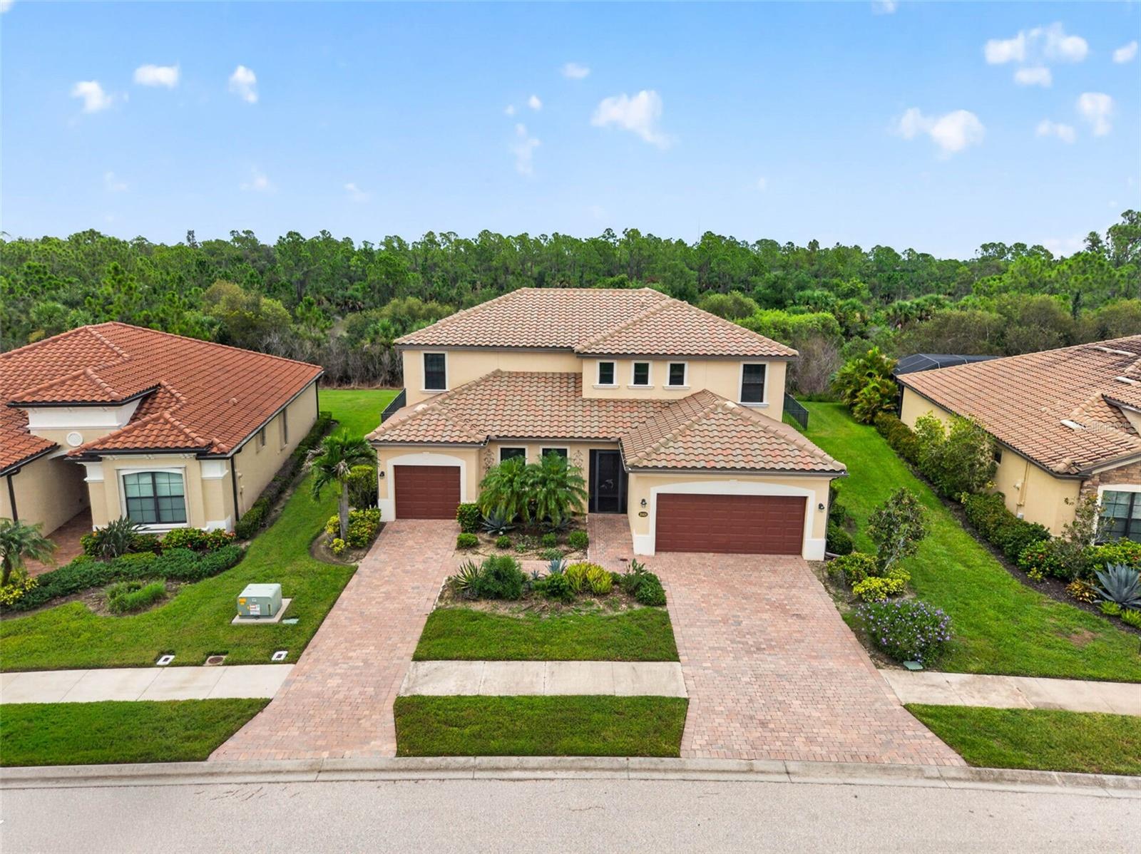 20630 GRANLAGO DR — photo 44