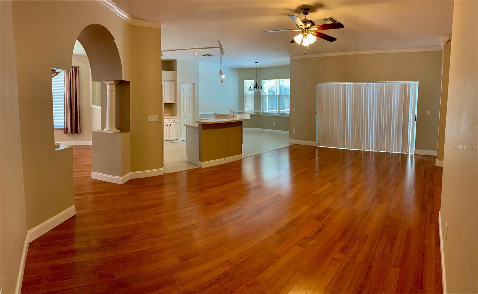 13024 ROYAL GEORGE AVE — photo 12