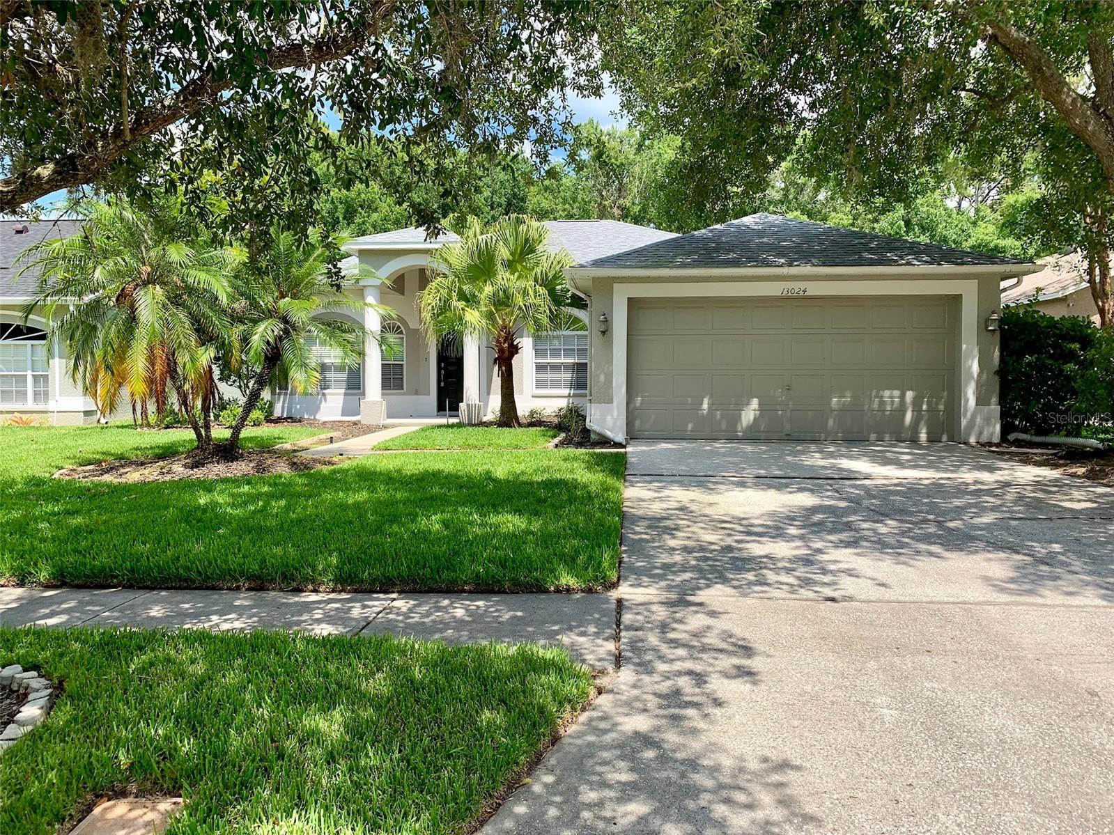 13024 ROYAL GEORGE AVE — photo 2