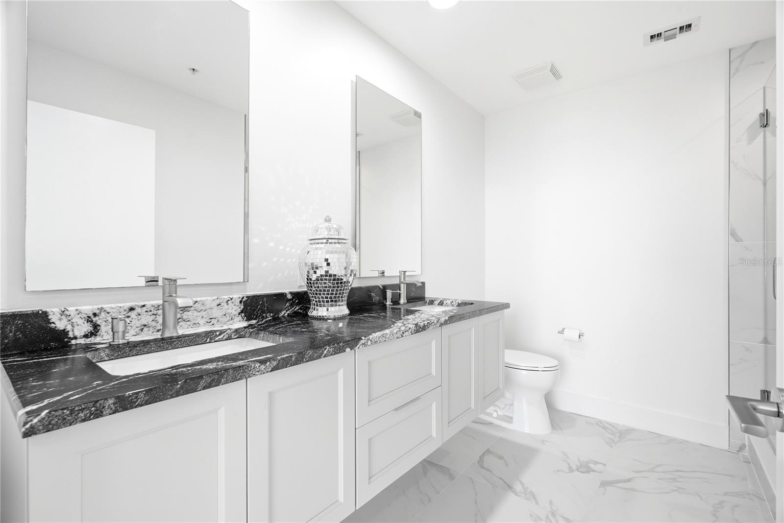 175 1ST ST S #1008 — photo 19