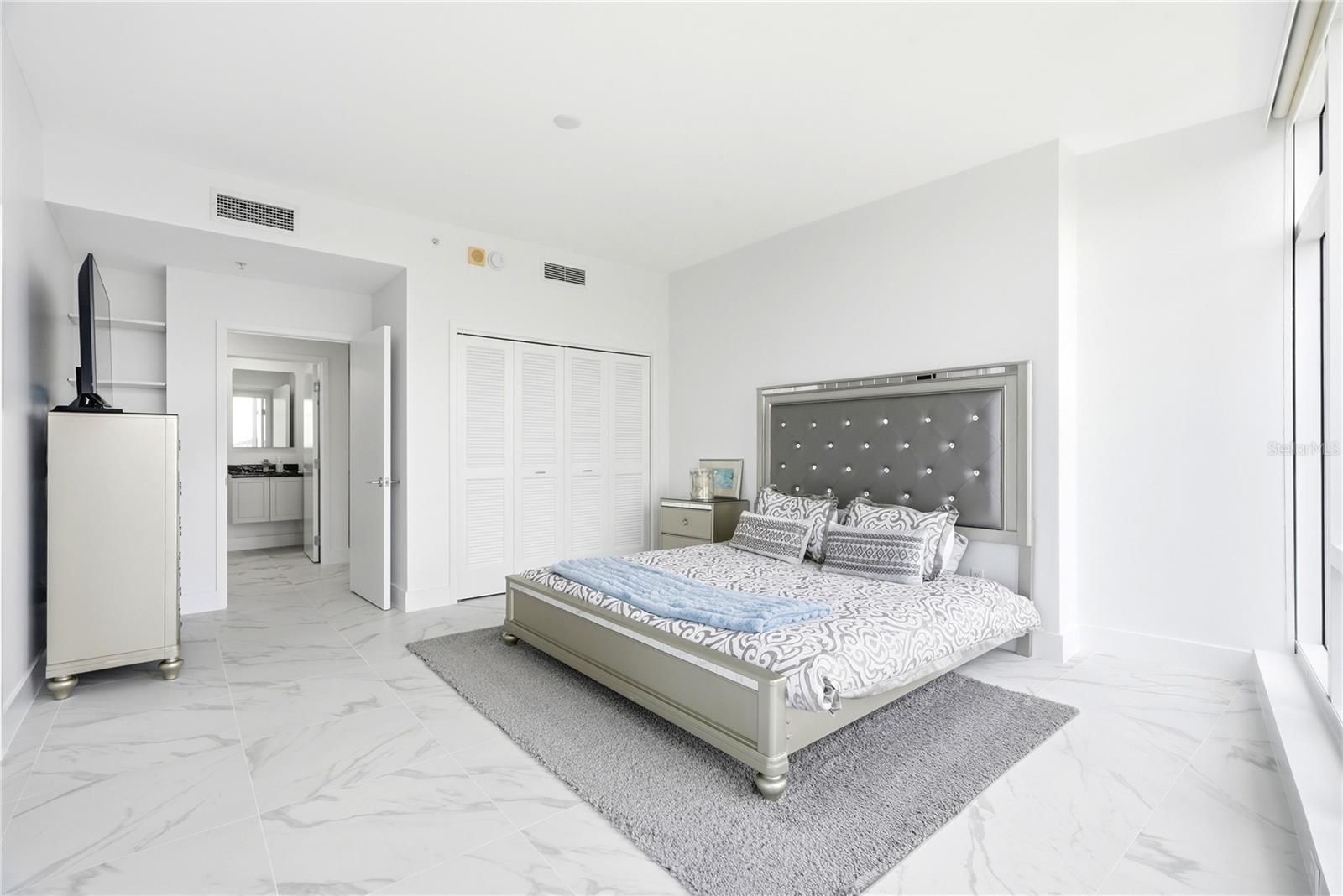 175 1ST ST S #1008 — photo 22