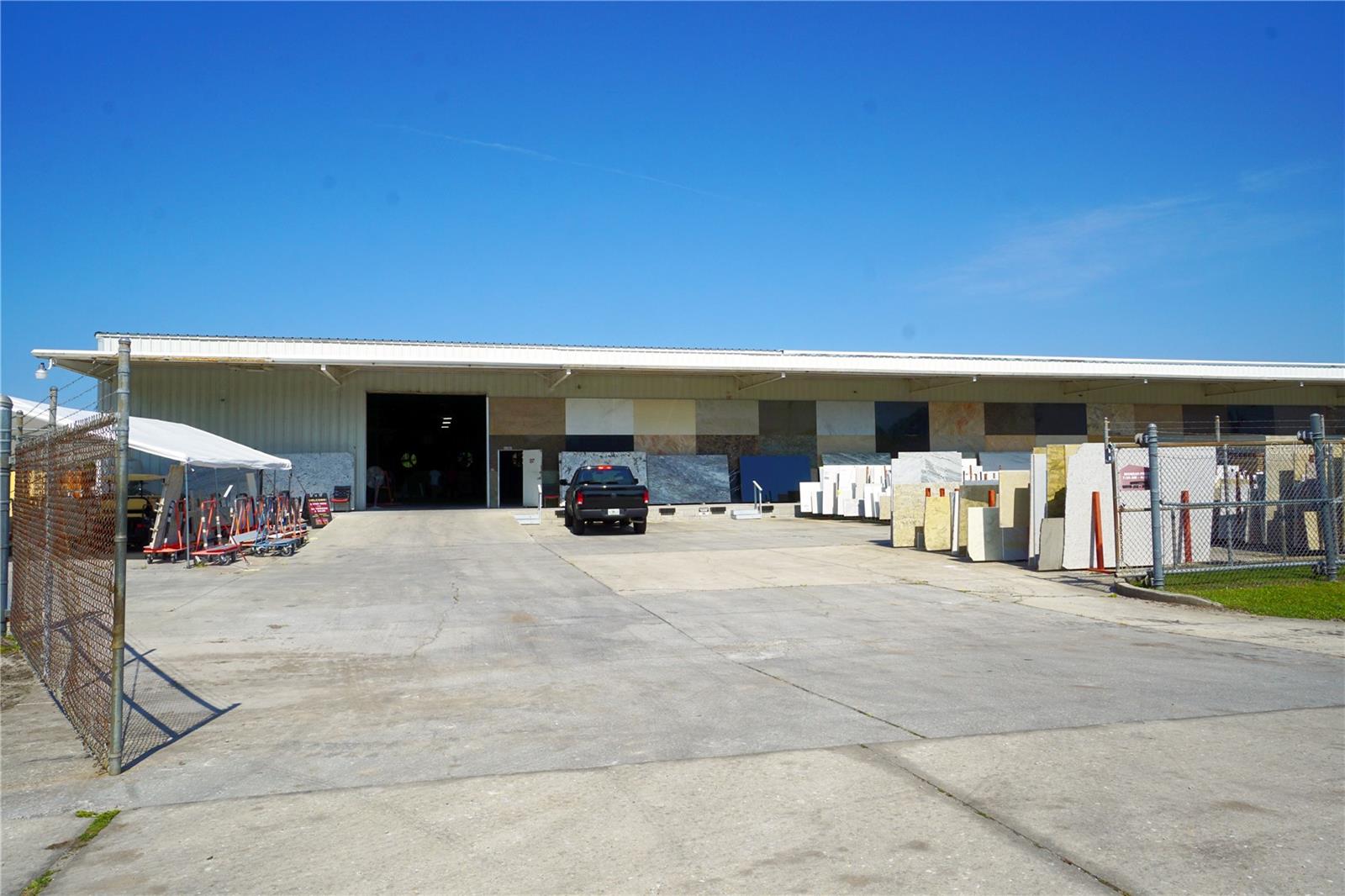 4500 CARMICHAEL AVE #Building 4 — photo 3